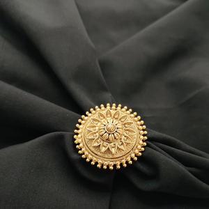 Anillo ajustable de moda tradicional hermoso acabado antiguo en oro pulido anillo de dedo ajustable para mujeres y niñas ropa de fiesta - Product Image 1