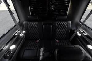 Fourgonnette de luxe VIP Sprinter 2025 |   Bus d'affaires exécutif 9-12 places |   Fourgonnette haut de gamme avec sièges inclinables en cuir - Product Image 4