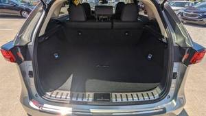 Auto Deportivo Lexus NX 300 AWD 2020 Usado en el Extranjero - Product Image 3