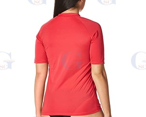 Chemises de sport extensibles pour femmes, protège-éruptions MMA sur mesure, chemises de gymnastique à manches courtes avec impression par sublimation pour femmes - Product Image 4