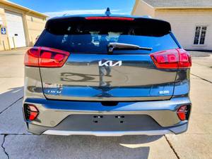 <span class=keywords><strong>Kia</strong></span> <span class=keywords><strong>Niro</strong></span> Plug-in Hybrid LX S d'occasion à bas prix, modèle 2022, à vendre - Product Image 6