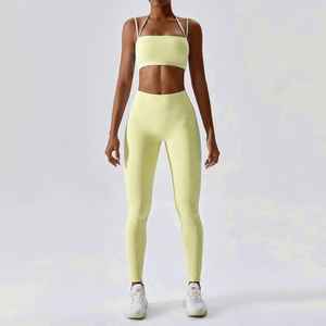 Ensemble de yoga pour femmes OEM Leggings 2 pièces sans couture et soutien-gorge de sport tissu respirant idéal pour l'entraînement en salle ou en extérieur - Product Image 2