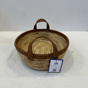 Luxury Oval <b>Water</b> <b>Hyacinth</b> <b>Storage</b> <b>Basket</b>-Eco-Friendly & Multi-Purpose - Product Image 2