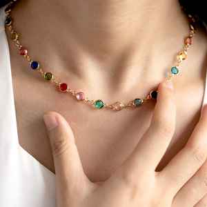 Collier en cristal multicolore fait à la main bijoux de charme de pierres précieuses vibrantes collier coloré unique cadeau pour les femmes - Product Image 3