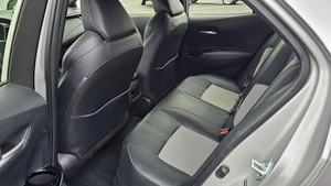 NUEVO MODELO 2023 para COROLLA XSE HATCHBACK, Volante a la Izquierda, Interior Oscuro, Diésel, Automático, Asientos de Cuero, ENVÍO GRATUITO - Product Image 4