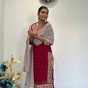 Robe de créateur traditionnelle en fausse georgette avec broderie et séquence avec rivet Moti Work Top Palazzo Dupatta Set - Product Image 1