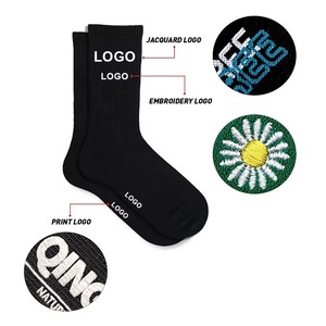 ถุงเท้ารัดกล้ามเนื้อของผู้ชายพิมพ์ลายดิจิทัลโลโก้ตามสั่งผ้าฝ้ายสีดำสีขาวของผู้ผลิตปากีสถาน - Product Image 3