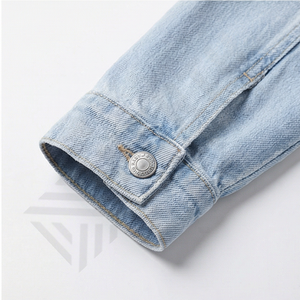 Chaqueta Vaquera de Alta Calidad Estilo Urbano para Hombre 2025 con Logotipo Bordado Personalizado, Color Negro Sólido, Corte Ajustado, Cuello Alto, para Invierno - Product Image 6