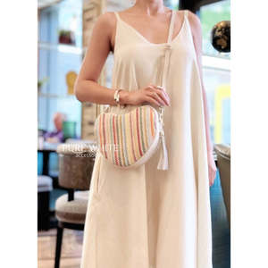 Sac à main élégant en forme de cœur avec pompon et fermeture éclair - PS644 - Product Image 1