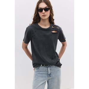 Camiseta Casual 100% Algodón, Desgarrada y Cortada, Manga Larga, Corte Regular - Product Image 1