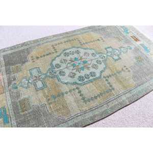Tapis turc 1,8 x 3,2 pieds, tapis vintage, tapis marocain vert en laine - Product Image 1
