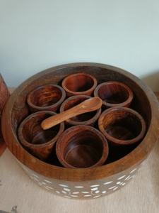 Artisanat en bois décoratif élégant fait à la main boîtes en bois polies et panneaux muraux - Product Image 6