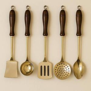 Cubiertos de Madera con Mango Corto de la Mejor Calidad, Utensilios de Cocina y de Servir de Latón Pulido a Mano con Característica de Gran Tamaño en Existencia - Product Image 1