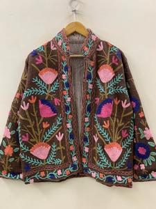 Suzani แจ็กเก็ตปักลายดอกไม้ทำด้วยมือสไตล์อินเดียสำหรับฤดูหนาว - Product Image 2