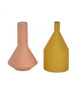 Jarrones de flores de metal de diseño moderno con textura única para decoración de entrada Vajilla Nuevo diseño de tendencia para una elegancia atemporal - Product Image 4