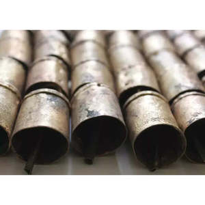 Clochettes indiennes en laiton faites à la main, carillons éoliens en fer et étain, clochettes en laiton plaqué à thème logo, coulées et soudées, 2 hauteurs, lot de 2 en vrac - Product Image 6