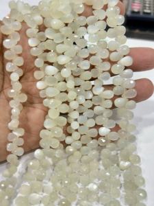 พลอยมูนสโตนสีขาวธรรมชาติทรงกลมขนาด8นิ้วขนาดประมาณ5ถึง7มม. - Product Image 3