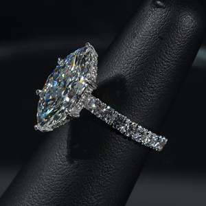Bague en diamant cultivé en laboratoire de 2,01 carats, certifiée IGI, coupe pavé classique et marquise, bijoux élégants et intemporels - Product Image 2
