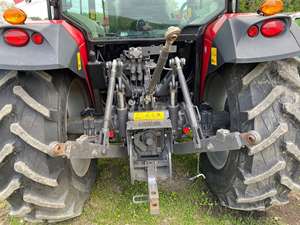 Tracteur à roues d'occasion Massey Ferguson 4710 de 100 ch avec puissance nominale de 140 ch - Product Image 4