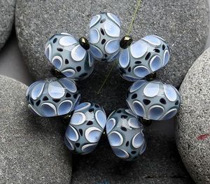 Perles en résine de forme sans fin pour la fabrication de bijoux perles en résine pour la décoration de vêtement accessoires de garniture matériau en résine pour collier - Product Image 1