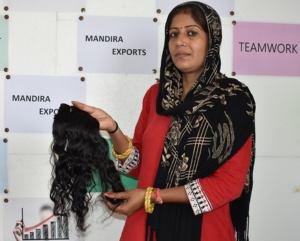 100% venta al por mayor extensiones de cabello humano de templo indio ondulado de color negro de alta calidad sin procesar paquetes vírgenes crudos - Product Image 4