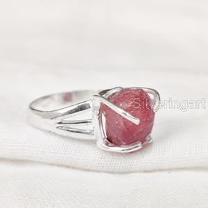 Joyería de piedra en bruto, anillo para mujer, piedra preciosa Natural crudo de rubí, piedra natal de Julio, Anillo gitano bohemio, joyería de fiesta, anillo de Plata de Ley 925 - Product Image 1