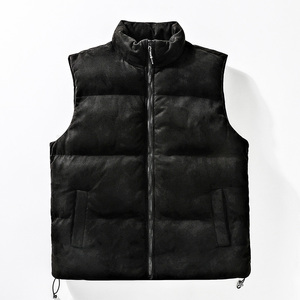 Vente en gros Manteau de rembourrage pour hommes à col montant Vêtements d'extérieur pour hommes Gilet de rembourrage en daim chaud Veste sans manches pour hommes - Product Image 3