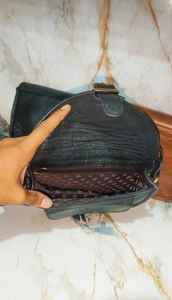 Sac à bandoulière vintage fait à la main pour femmes, sac à bandoulière réglable à sangle unique, sacs à main en cuir véritable avec fermeture à bouton - Product Image 5