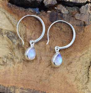 ต่างหูเงินแท้ 925 ประดับพลอยมูนสโตนสีรุ้ง 1 คู่ ต่างหูพลอยประจำเดือนมิถุนายน เครื่องประดับสำหรับผู้หญิง - Product Image 2