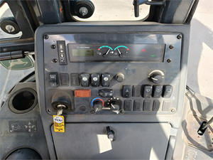 Venta Directa de Fábrica: Minicargadora John Deere 310L 2018 4WD con Motor Diésel, Bomba Hidráulica y Caja de Cambios para Movimiento de Tierras - Product Image 2