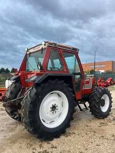 Tractor de Ruedas Fiatagri 80-90 DT de 90HP con Gran Capacidad de Tracción, Motor Diésel de Bajo Consumo y Fácil Mantenimiento - Product Image 5