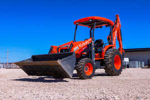ขายส่งจากโรงงาน รถแทรกเตอร์ตักดิน Kubota M62 รถตักตีนตะขาบแบบมีหลังขุด รุ่น TLB เครื่องยนต์ดีเซลทรงพลัง มาตรฐานยูโร 5/EPA - Product Image 3