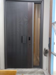 Puerta de Seguridad Principal Comercial de Aluminio Fundido Tallado Posmoderno, Venta Directa de Fábrica, con Prevención de Incendios para Supermercados y Casas de Campo - Product Image 2