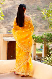 Travail de broderie indienne traditionnelle Saree en soie organza avec chemisier pièce femmes fête et mariage porter bas prix du Pakistan - Product Image 4