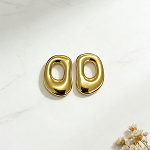 Pendientes de Aro de Acero Inoxidable para Mujer, Chapados en Oro de 18K, Estilo Vintage, Joyería Elegante en Color Oro y Plata para Aniversario - Product Image 5