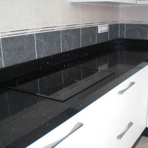 Granit Galaxy noir coupé à la taille de la pierre pour les projets de cuisine et de salle de bain de luxe - Product Image 1