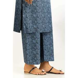 ชุดเซ็ตผ้าฝ้ายพิมพ์ลายสีน้ำเงินสำหรับผู้หญิง ชุดลำลอง 2 ชิ้น เสื้อแขนสามส่วน กางเกงขาสั้น ความยาวระดับเข่า เหมาะสำหรับฤดูใบไม้ผลิ/ฤดูร้อน - Product Image 2