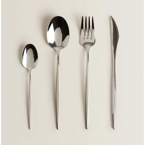 Juego de cubiertos de metal de estilo contemporáneo para la decoración moderna de la cocina y el comedor, que apoya comidas limpias y elegantes. - Product Image 6