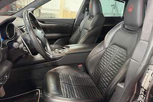 CLEAN 2020 Maserati Gran Turismo Trofeo Conduite à Gauche - Product Image 2