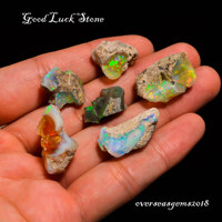 Opal Ethiopia 100% Alami Berkualitas Tinggi Batu Permata Lepas Mentah Dipoles untuk Pembuatan Perhiasan Warna Unik Berubah Optik Potongan Oktagon
