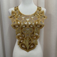 Nouvelle Collection : Accessoire de Mode de Haute Qualité, Grand Col Floral en Tissu Brodé Creux avec Strass Thermocollants