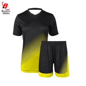Ensembles de maillots de football personnalisés de haute qualité, style sublimation, maillot de football vierge - Product Image 6