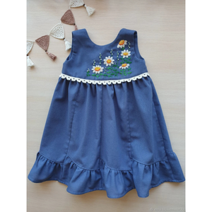 Vestido de lino suave bordado a mano para niñas, estilo informal para el primer cumpleaños de niños pequeños, OEM hecho en Vietnam - Product Image 1