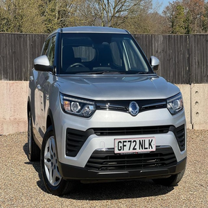 SSANGYONG TIVOLI 1.2P EX 2022 d'occasion, conduite à gauche/droite - Product Image 1