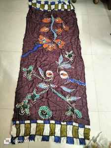 Écharpe longue pour femme en lin 100% de luxe, imprimé numérique, design floral élégant, tendance, motifs imprimés uniques et audacieux - Product Image 2