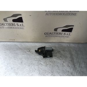 MOTORE ELETTRICO PER FINESTRINO POSTERIORE SINISTRO VOLKSWAGEN Passat Sedan 3a Serie 1C0959811001 (00>05) - Product Image 1