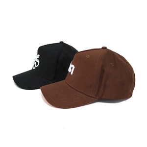 Casquette de golf respirante de performance pour fabricant OEM, 6 panneaux, boucle arrière réglable, logo personnalisé, visière incurvée, bande anti-transpiration - Product Image 4