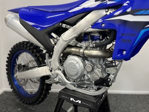 Explore nuestras nuevas Yamaha YZ450F 2026 de alta calidad LISTO PARA SER ENVIADO A TODO EL MUNDO - Product Image 2