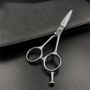 Tijeras de Barbero de Acero Inoxidable con Hoja Afilada y Mango Ergonómico de Estilo Moderno - Product Image 1