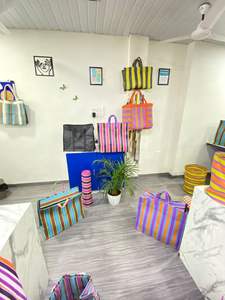 Sac à provisions en nylon écologique et réutilisable RPET avec fermeture éclair sacs de plage en plastique recyclé tissé à la main rayé fabriqués en Inde - Product Image 3